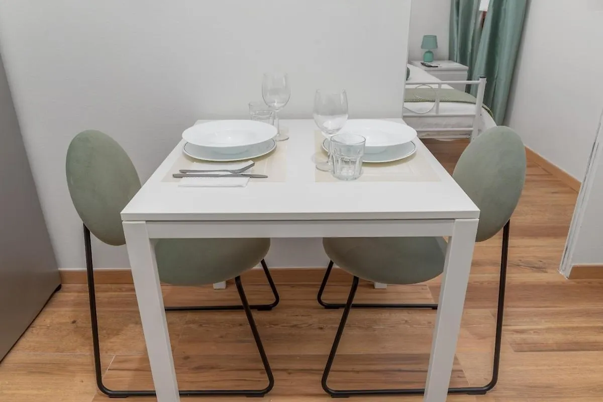 Apartment 2 Min To Metro - 12 Min To Central Station And Duomo - Quiet Milan
